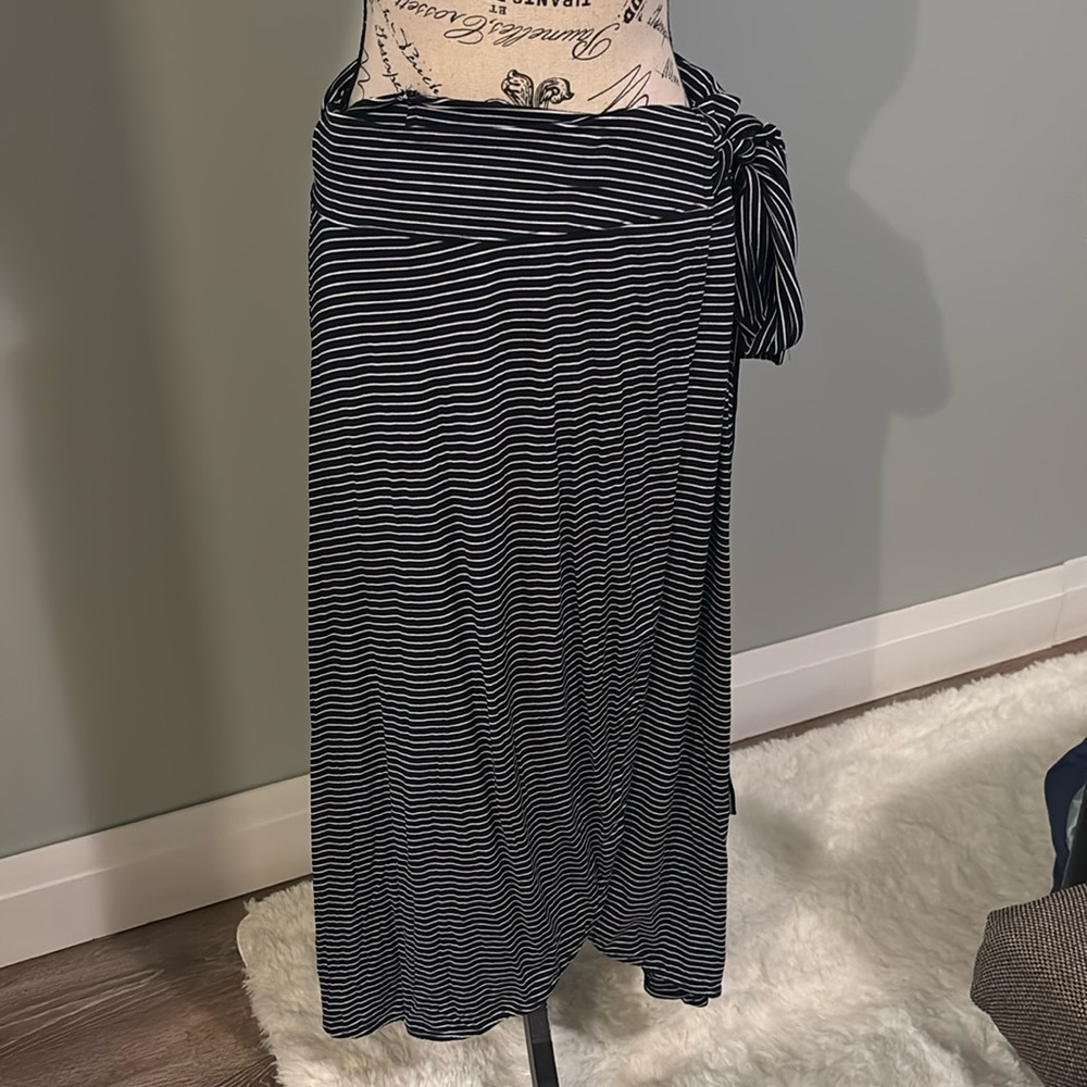NWT Gap wrap skirt